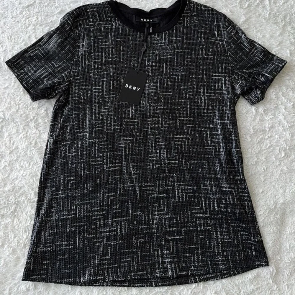DKNY Women's Black & Silver Geometric Maze Sequin T-Shirt Size S NWT